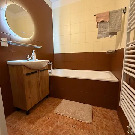 Appartement Aldrovske Trio