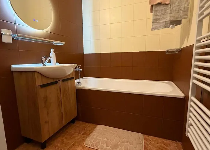 Appartement Aldrovske Trio